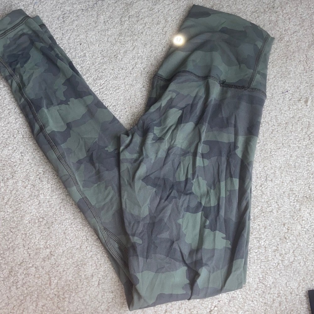 Lululemon high rise align 28